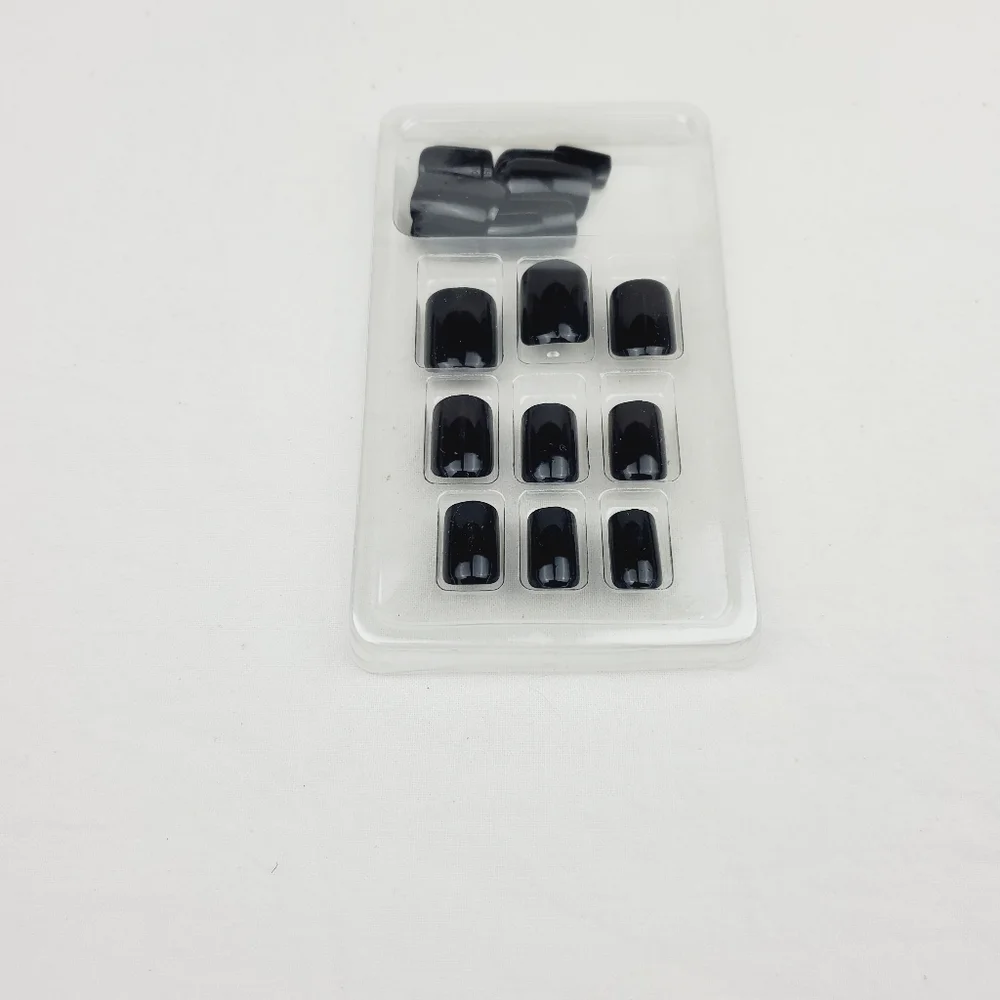 24 Pieces Fake Press On Nails